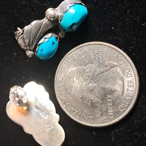Navajo handmade Sterling/Turquoise earrings - Picture 3 of 4